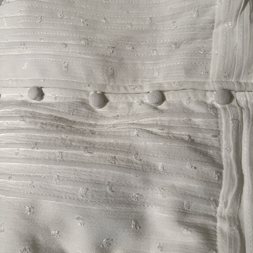 Swiss Dot Crinkle Gauze Tiered Pin Tuck - Picture 5 of 7